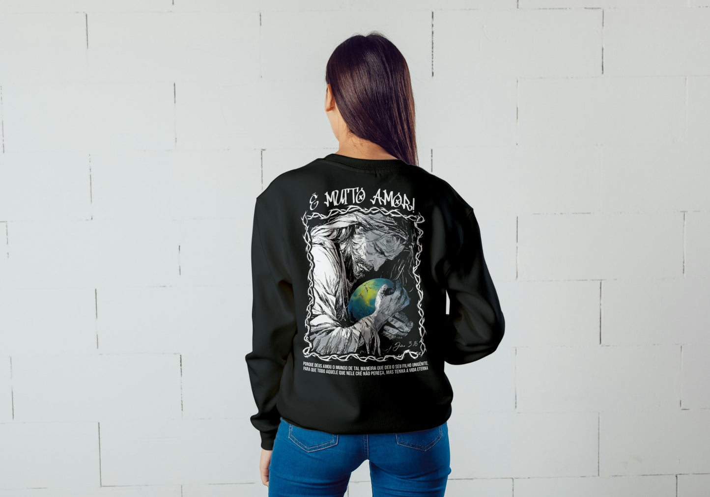 Sweatshirt s/ capuz É muito amor