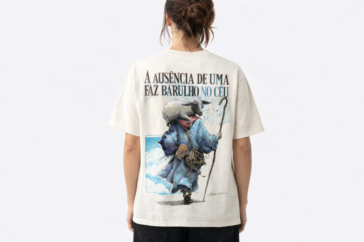 T-shirt A ausência de uma faz barulho no céu
